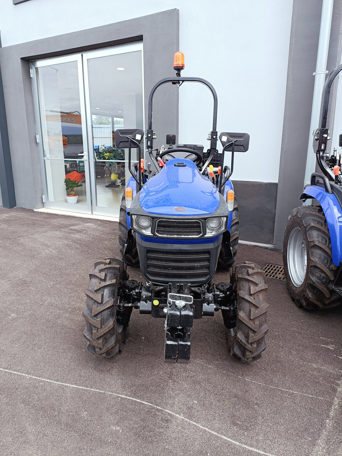 TRATTORE  FARMTRAC 26