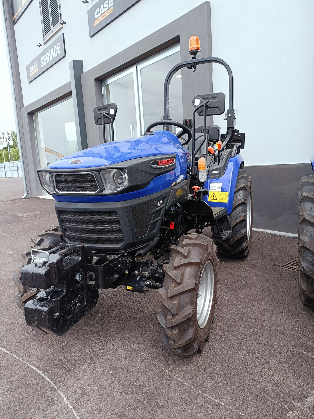 TRATTORE  FARMTRAC 26