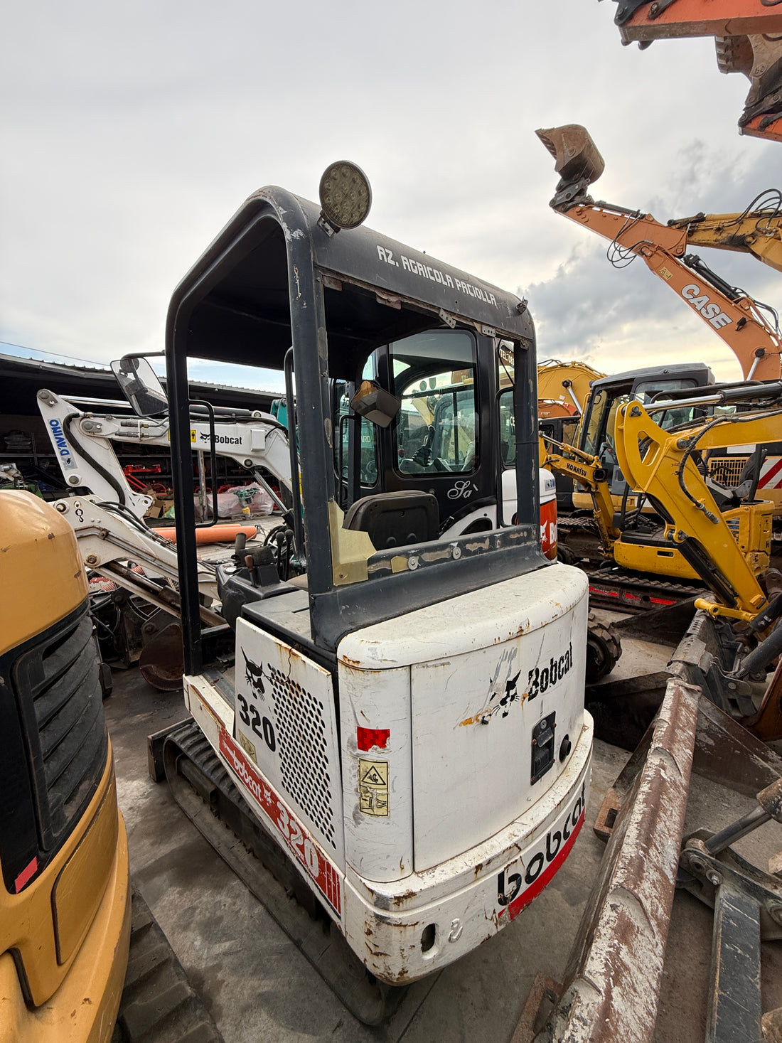 BOBCAT 320